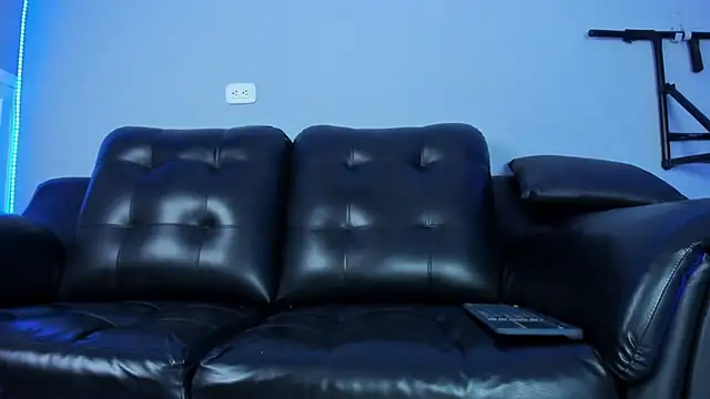 Snapshot of Rob_saenz_ chatting on March 2025 04:15:01 PM Rob saenz online show from March 2025 04:15:01 PM