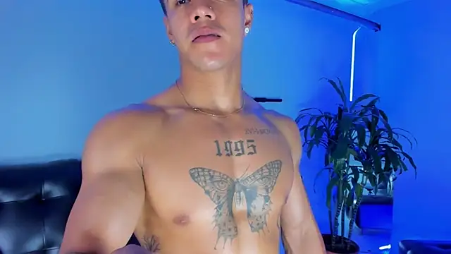 Snapshot of Rob_saenz_ chatting on March 2025 04:45:01 PM Rob saenz online show from March 2025 04:45:01 PM