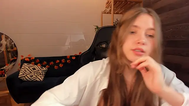 MaryannSoftt online show from October 2025 03:40:02 PM