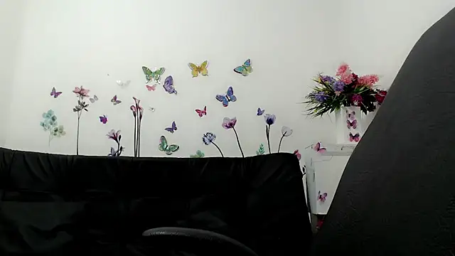 victoria jones online show from June 2026 11:34:02 AM