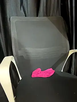 Snapshot of Diya_Chopra chatting on December 2025 04:20:02 AM Diya Chopra online show from December 2025 04:20:02 AM