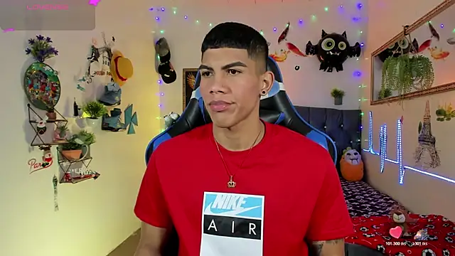 Damian latinxxx online show from November 2025 03:18:02 AM