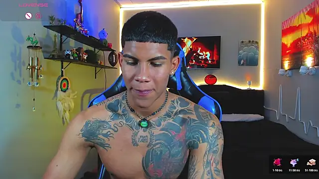 Damian latinxxx online show from June 2026 03:25:01 AM