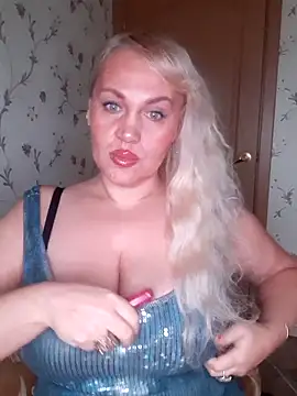 IsabellaBoni online show from December 2025 07:15:02 AM