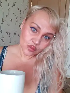 Snapshot of IsabellaBoni chatting on February 2026 07:37:02 AM IsabellaBoni online show from February 2026 07:37:02 AM