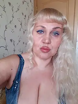 Snapshot of IsabellaBoni chatting on March 2026 07:15:01 AM IsabellaBoni online show from March 2026 07:15:01 AM