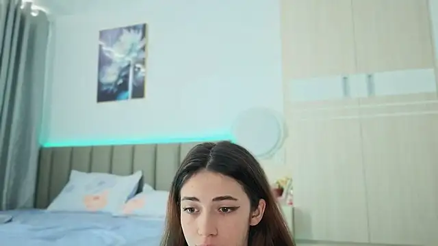 sweety vikky online show from April 2026 12:17:01 AM
