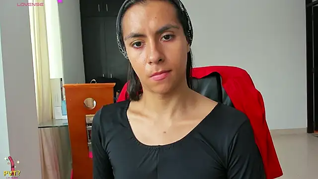 Snapshot of Kamilasalazar chatting on February 2025 02:44:01 PM Kamilasalazar online show from February 2025 02:44:01 PM