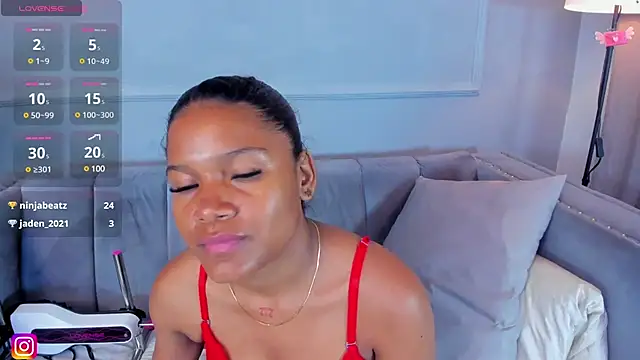 Isabellsmmith online show from February 2025 06:50:02 AM