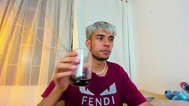 Snapshot of shawn__sanderson1 chatting on March 2025 07:53:02 PM shawn sanderson1 online show from March 2025 07:53:02 PM