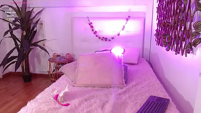 Snapshot of sweet_blueberry_ chatting on March 2025 04:46:01 PM sweet blueberry online show from March 2025 04:46:01 PM