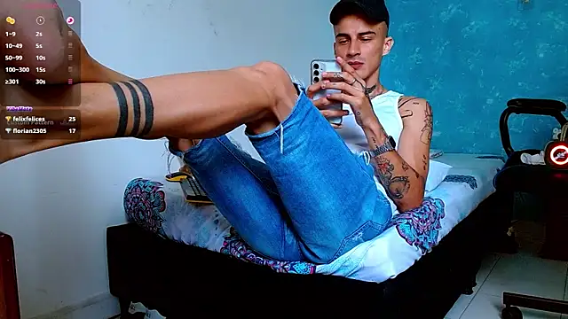 bray hotboy777 online show from February 2025 06:58:01 PM