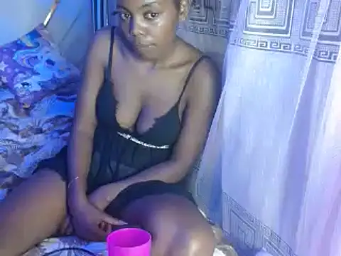 Snapshot of sweetanabella4 chatting on December 2024 01:28:01 PM sweetanabella4 online show from December 2024 01:28:01 PM
