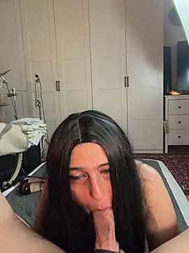 Snapshot of FoxyandTed chatting on April 2026 03:05:01 PM FoxyandTed online show from April 2026 03:05:01 PM