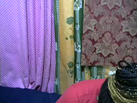 Snapshot of Thicky_kyla chatting on March 2025 05:20:02 AM Thicky kyla online show from March 2025 05:20:02 AM