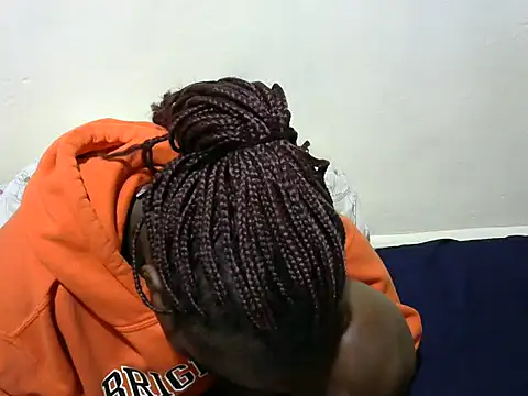 Snapshot of Thicky_kyla chatting on September 2025 02:11:02 AM Thicky kyla online show from September 2025 02:11:02 AM