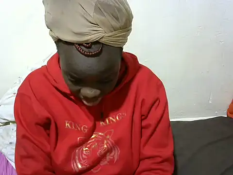 Snapshot of Thicky_kyla chatting on November 2025 07:18:02 PM Thicky kyla online show from November 2025 07:18:02 PM