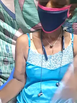 Snapshot of Tamil--Rani chatting on October 2025 01:56:01 PM Tamil--Rani online show from October 2025 01:56:01 PM