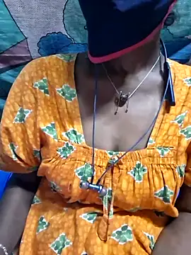 Snapshot of Tamil--Rani chatting on November 2025 01:13:02 PM Tamil--Rani online show from November 2025 01:13:02 PM