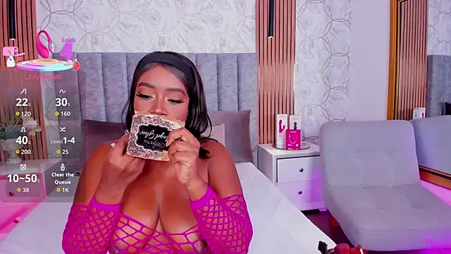 Snapshot of Britanymooree chatting on February 2026 07:41:01 PM Britanymooree online show from February 2026 07:41:01 PM