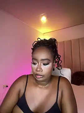 Snapshot of Britanymooree chatting on March 2026 08:13:02 PM Britanymooree online show from March 2026 08:13:02 PM