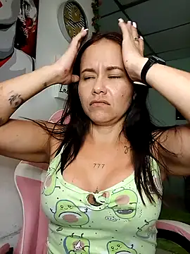 Snapshot of Magica_lorena chatting on January 2025 09:47:02 PM Magica lorena online show from January 2025 09:47:02 PM