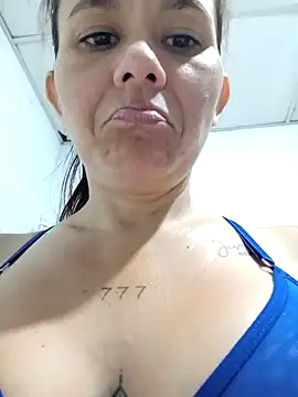 Snapshot of Magica_lorena chatting on February 2025 12:17:02 PM Magica lorena online show from February 2025 12:17:02 PM