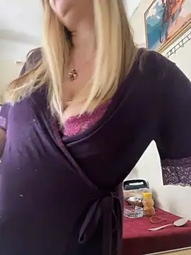 Snapshot of OlgaBuzzz chatting on February 2025 06:42:01 AM OlgaBuzzz online show from February 2025 06:42:01 AM