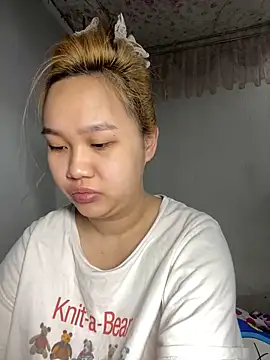 Odette68 online show from May 2026 12:51:02 AM
