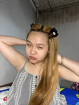 Odette68 online show from May 2026 01:11:02 AM
