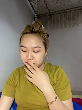 Odette68 online show from May 2026 12:05:01 AM