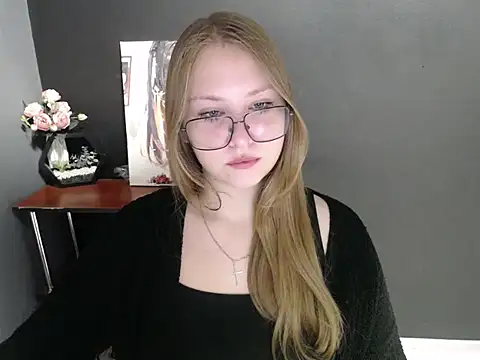 lady minx online show from October 2025 06:25:02 AM