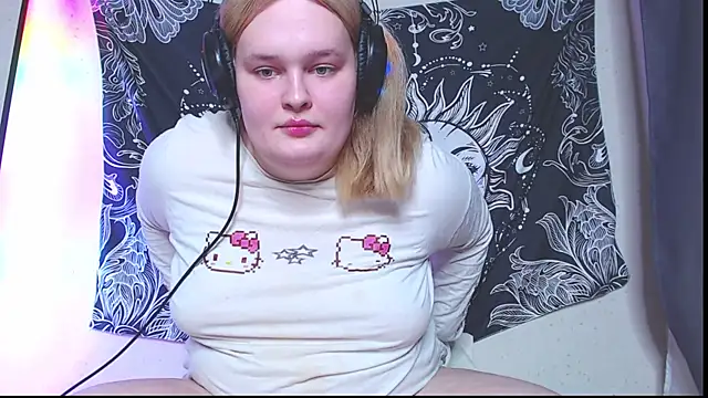 rozzhaos8 online show from September 2025 10:47:01 PM