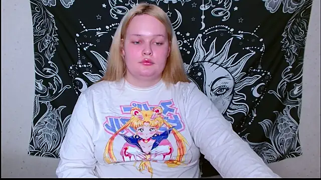 Snapshot of rozzhaos8 chatting on February 2026 07:53:02 PM rozzhaos8 online show from February 2026 07:53:02 PM