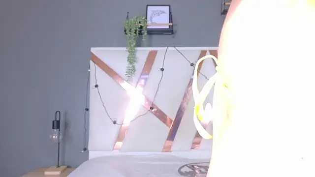 AmbarHills 1 online show from February 2026 11:43:02 AM