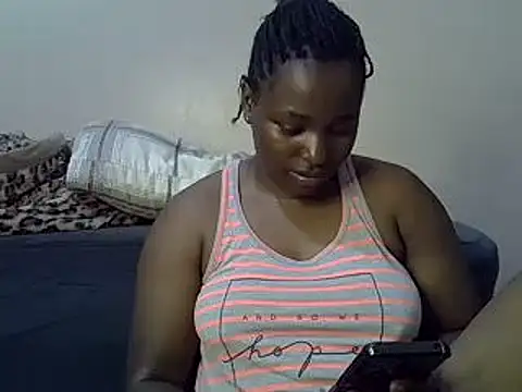Snapshot of sweet_gal01 chatting on January 2025 07:52:01 PM sweet gal01 online show from January 2025 07:52:01 PM