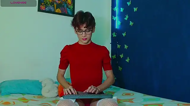 arnold laurent  online show from October 2025 06:03:02 AM