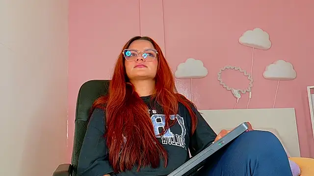 Snapshot of AbbyWathson chatting on September 2025 01:42:02 AM AbbyWathson online show from September 2025 01:42:02 AM