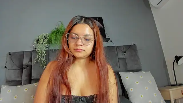 Snapshot of AbbyWathson chatting on September 2025 07:40:02 PM AbbyWathson online show from September 2025 07:40:02 PM