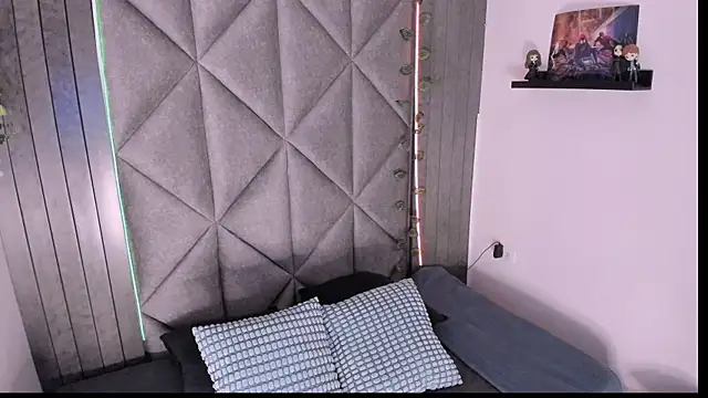 Snapshot of AbbyWathson chatting on October 2025 07:33:02 PM AbbyWathson online show from October 2025 07:33:02 PM