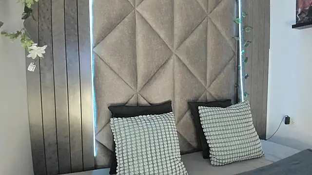 Snapshot of AbbyWathson chatting on October 2025 07:58:02 PM AbbyWathson online show from October 2025 07:58:02 PM