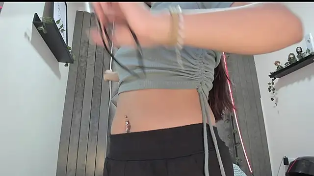 Snapshot of AbbyWathson chatting on November 2025 07:35:01 PM AbbyWathson online show from November 2025 07:35:01 PM