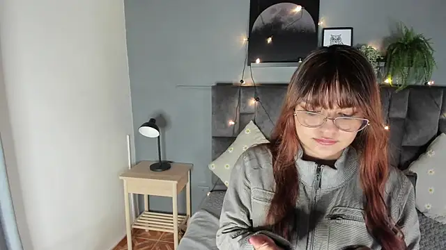 Snapshot of AbbyWathson chatting on November 2025 11:43:02 AM AbbyWathson online show from November 2025 11:43:02 AM