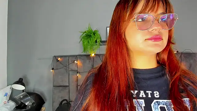 Snapshot of AbbyWathson chatting on November 2025 07:34:02 PM AbbyWathson online show from November 2025 07:34:02 PM