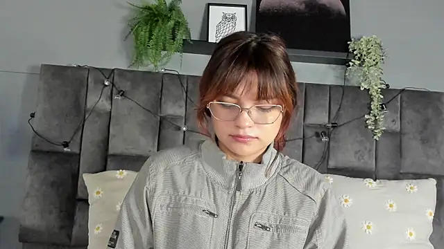 Snapshot of AbbyWathson chatting on November 2025 11:32:02 AM AbbyWathson online show from November 2025 11:32:02 AM