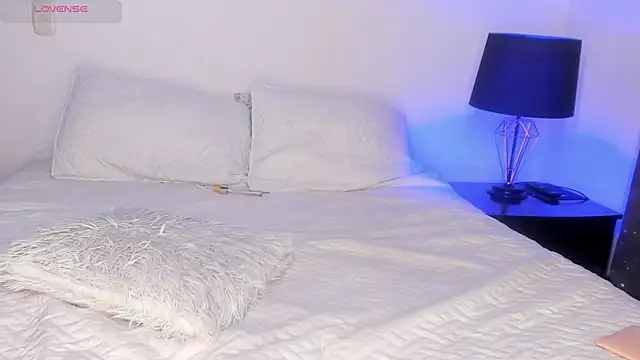 Snapshot of salome_lee chatting on November 2025 02:43:01 AM salome lee online show from November 2025 02:43:01 AM