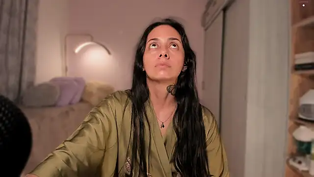 Aleja24Evans online show from March 2026 01:11:01 AM