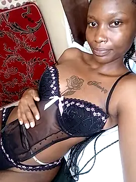 Snapshot of Pinky_shyee chatting on March 2025 07:27:02 PM Pinky shyee online show from March 2025 07:27:02 PM
