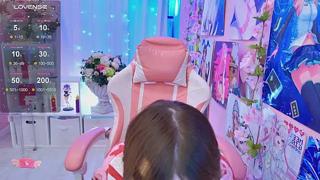 Coconut Mia online show from April 2026 02:47:01 PM