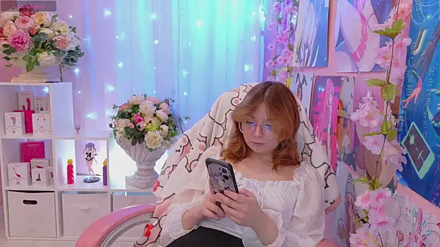 Coconut Mia online show from May 2026 03:11:01 PM